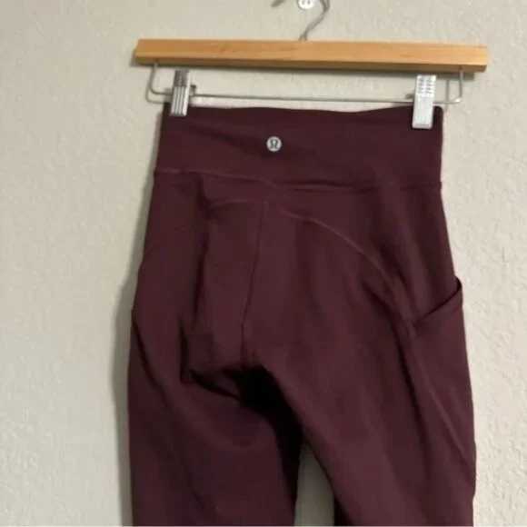 Lululemon Invigorate High-Rise Legging 25"Cassis Burgundy Size 2 - Picture 8 of 14